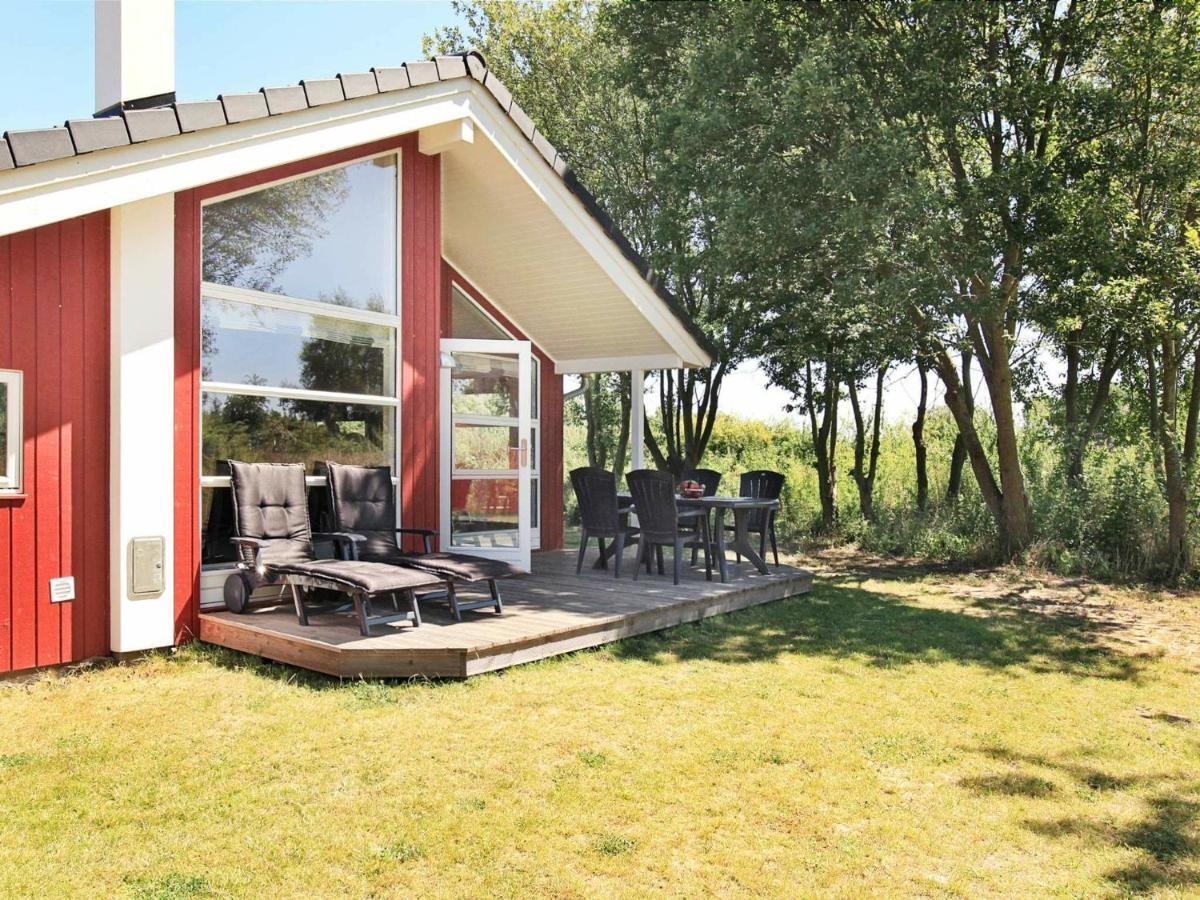 Three-Bedroom Holiday Home In Grossenbrode 8 Экстерьер фото
